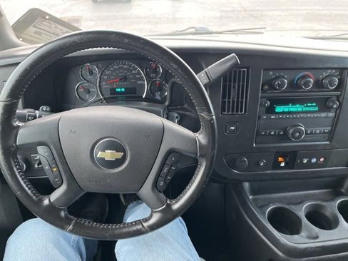 Used 2023 Chevrolet Express 3500 Extended image 14