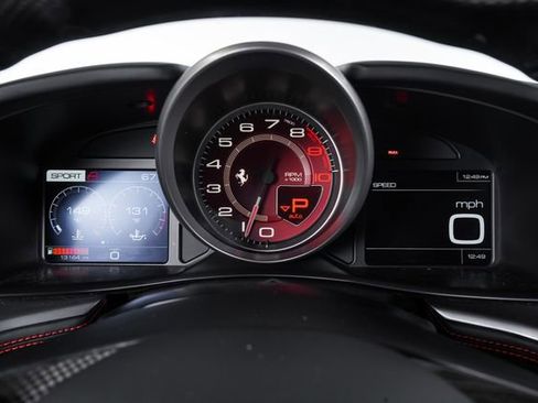 Used 2019 Ferrari GTC4Lusso AWD/4WD image 38