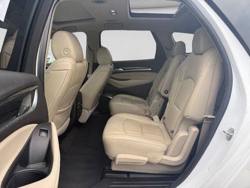 Used 2019 Buick Enclave Essence FWD image 16