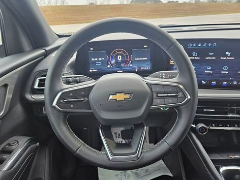 New 2026 Chevrolet Traverse LT image 14