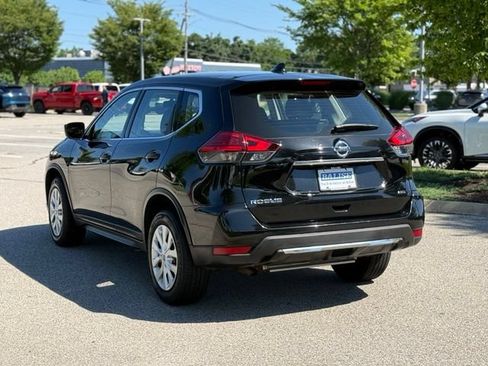 Used 2017 Nissan Rogue S AWD/4WD image 7