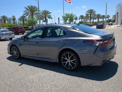 Certified 2023 Toyota Camry SE image 6