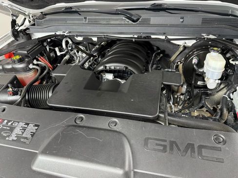 Used 2019 GMC Yukon SLT w/ Open Road Package AWD/4WD image 45