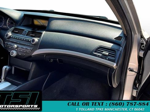 Used 2012 Honda Accord LX image 17