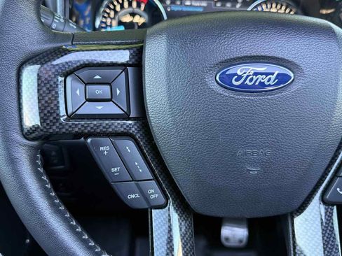 Used 2019 Ford F150 Lariat w/ Equipment Group 502A Luxury AWD/4WD image 21