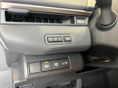 New 2026 Toyota C-HR AWD/4WD image 30