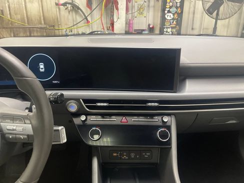 Certified 2024 Hyundai Sonata SEL w/ Convenience Package FWD image 19