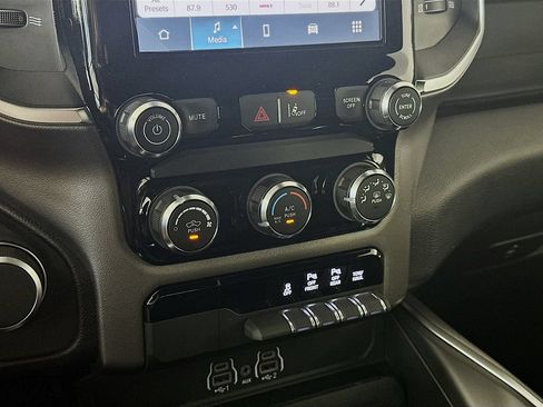 New 2026 RAM 1500 Express AWD/4WD image 15