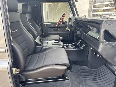 Used 1997 Land Rover Defender 90 image 9