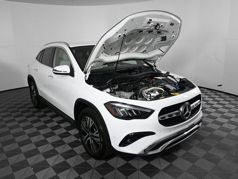 Certified 2025 Mercedes-Benz GLA 250 image 34