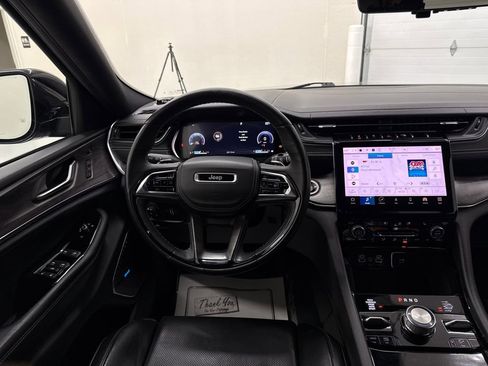 Used 2022 Jeep Grand Cherokee L Overland w/ Advanced Protech Group III image 14