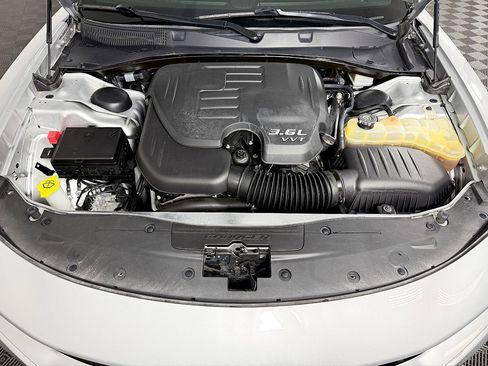 Used 2019 Dodge Charger SXT w/ Leather Interior Group image 46