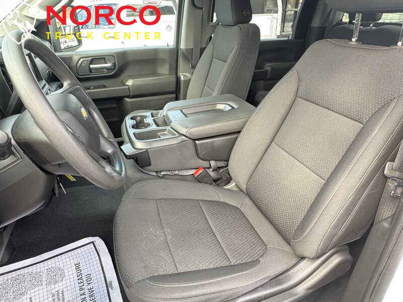 Used 2022 Chevrolet Silverado 2500 Custom w/ Custom Convenience Package AWD/4WD image 21