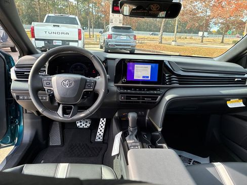 New 2026 Toyota Camry SE image 17