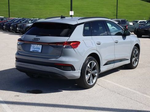 Used 2023 Audi Q4 e-tron Premium Plus w/ Premium Plus AWD/4WD image 6