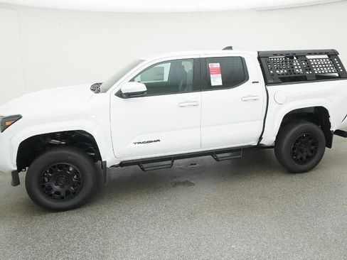 New 2025 Toyota Tacoma SR5 image 31