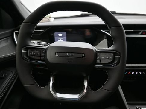 New 2026 Jeep Cherokee Laredo image 15