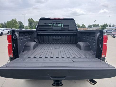Certified 2025 Chevrolet Silverado 2500 High Country w/ Technology Package AWD/4WD image 24
