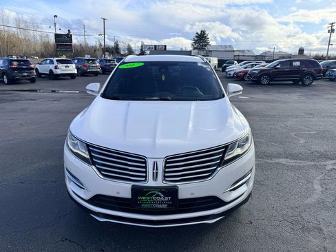 Used 2017 Lincoln MKC Reserve image 2