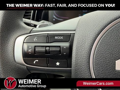 Used 2024 Kia Sportage LX AWD/4WD image 32