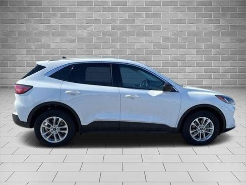 Certified 2022 Ford Escape SE w/ Convenience Package image 2