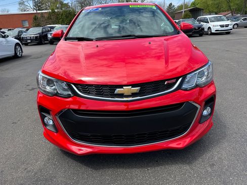 Used 2017 Chevrolet Sonic LT w/ Convenience Package FWD image 3