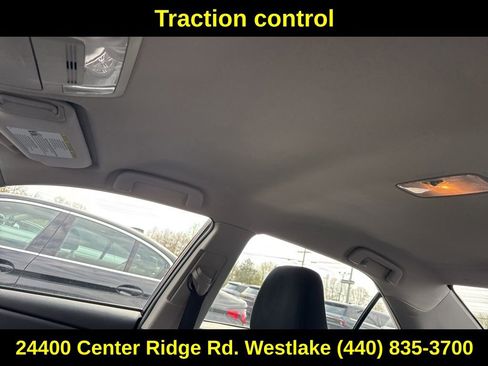 Used 2017 Toyota Camry XLE image 12