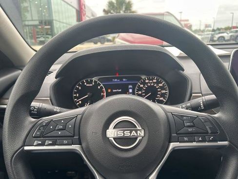 Certified 2024 Nissan Altima 2.5 SV FWD image 16