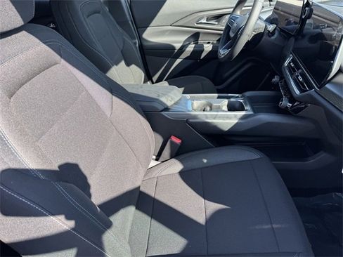 New 2026 Chevrolet Equinox EV LT image 7