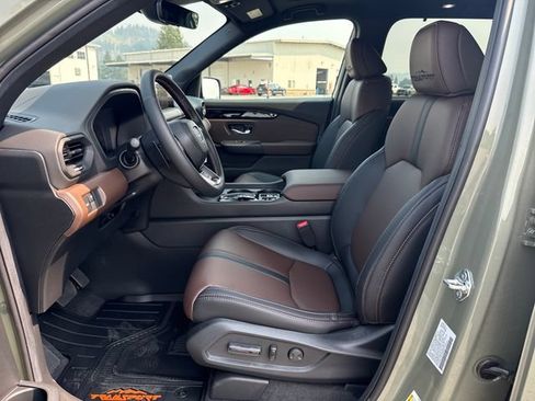 Used 2026 Honda Pilot TrailSport image 16