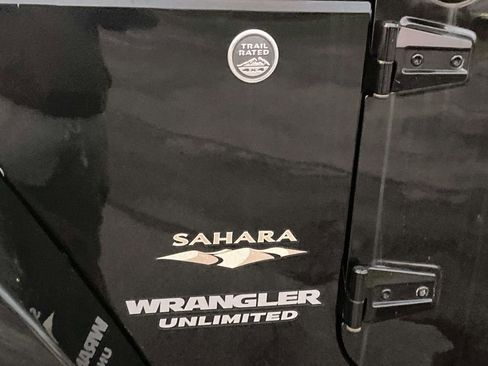 Used 2012 Jeep Wrangler Unlimited Sahara w/ Connectivity Group image 12