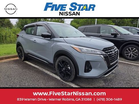 Used 2024 Nissan Kicks SR FWD image 1
