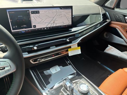 Used 2026 BMW ALPINA XB7 image 13