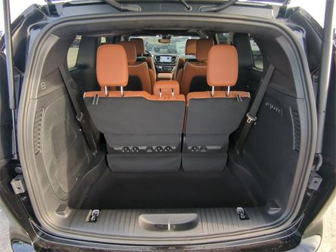 New 2026 Chrysler Pacifica Pinnacle w/ Trailer Tow Group image 14