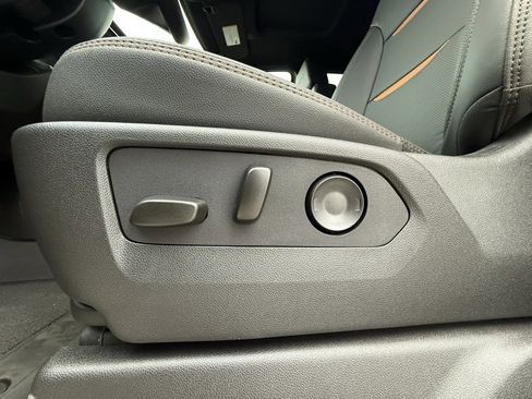 New 2026 GMC Sierra 2500 AT4 w/ AT4 Premium Plus Package image 32