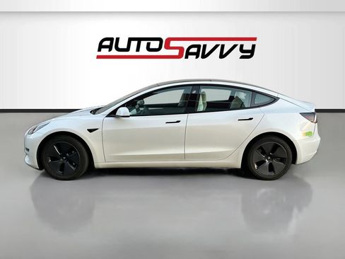 Used 2023 Tesla Model 3 Standard Range RWD image 4
