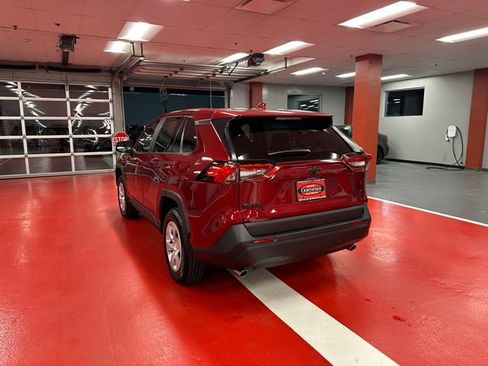 Certified 2025 Toyota RAV4 LE AWD/4WD image 5
