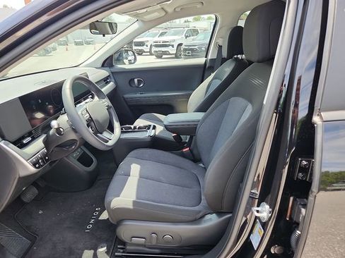 Used 2025 Hyundai Ioniq 5 SE AWD/4WD image 13