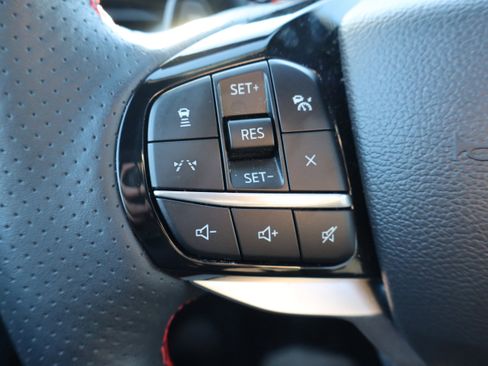 Used 2025 Ford Explorer ST image 17