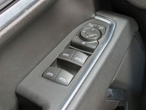 Used 2025 Chevrolet Silverado 1500 LT AWD/4WD image 23