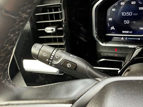 Used 2024 Chevrolet Silverado 1500 LT image 24