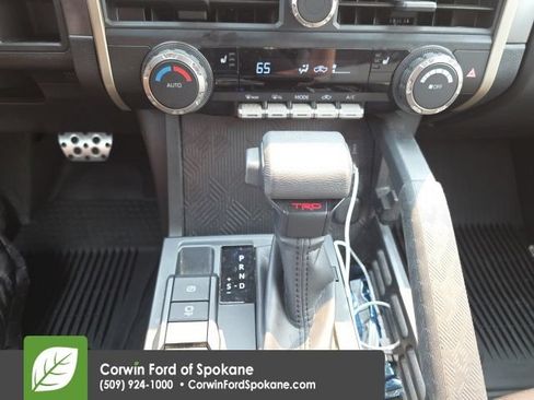 Used 2024 Toyota Tacoma TRD Sport AWD/4WD image 14