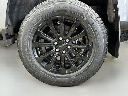 Used 2022 GMC Canyon Elevation w/ Trailering Package AWD/4WD image 29