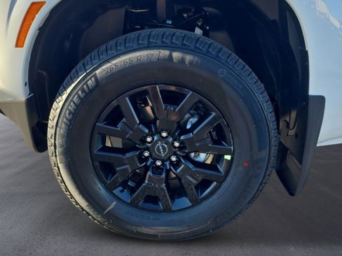 New 2026 Nissan Frontier SV w/ Tow Package AWD/4WD image 9