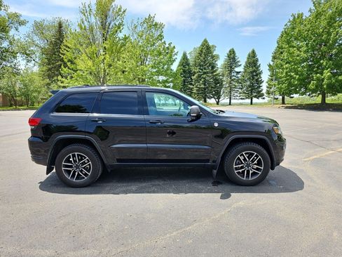 Used 2020 Jeep Grand Cherokee Trailhawk w/ Trailhawk Luxury Group AWD/4WD image 7