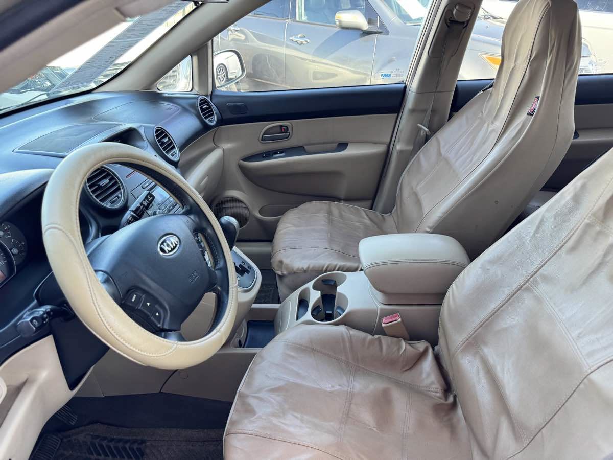 Used 2007 Kia Rondo EX w/ Premium Pkg FWD image 34