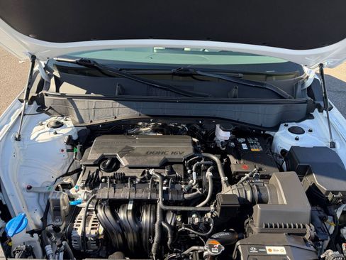 Used 2025 Hyundai Kona SEL image 30