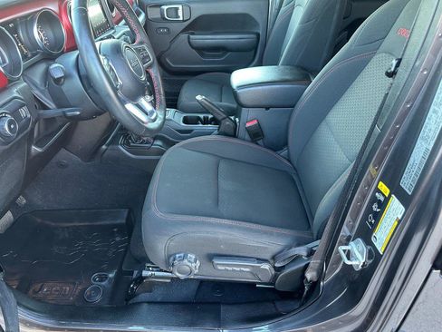 Used 2023 Jeep Wrangler Unlimited Rubicon w/ Cold Weather Group image 10