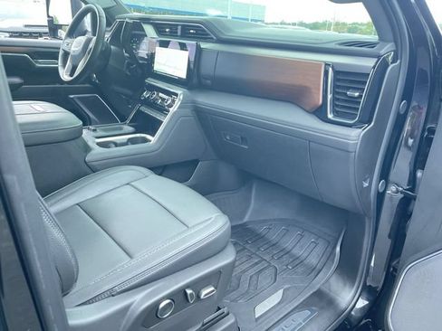 Used 2025 GMC Sierra 2500 Denali w/ Max Trailering Package AWD/4WD image 30
