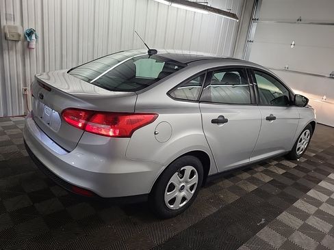 Used 2018 Ford Focus S FWD image 3